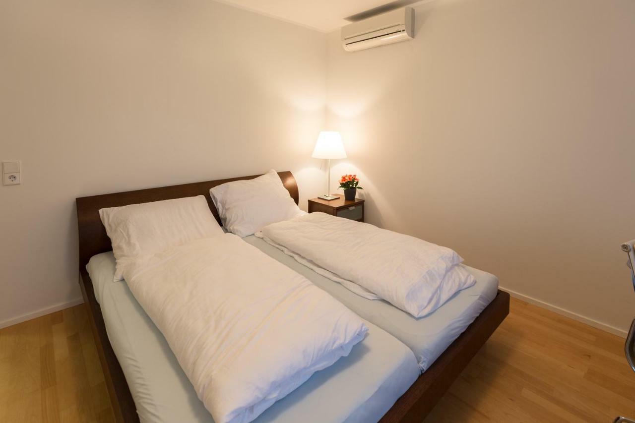 Fuer 4 Pers In Sechtem Bei Koeln/bonn, Db-anschluss Apartment